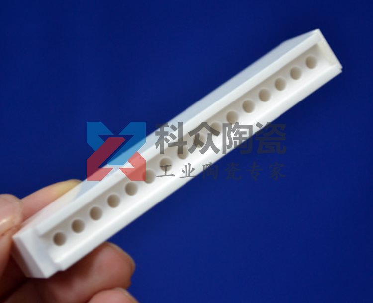 二氧化鋯容易崩瓷嗎？如何增韌陶瓷材料（多圖